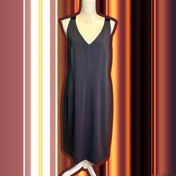 Les Copains Gray & Black Whipstitch Trim V-Neck Sleek Midi Dress Size 48 = Sz 12
